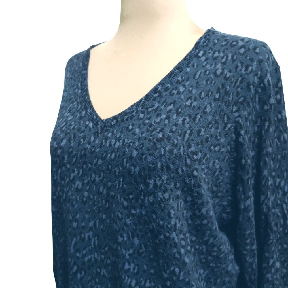 Amazon Essentials Xl Navy Blue Leopard Print Swea… - image 2